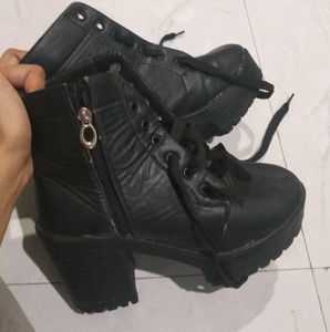 Black Combat Boots with Side Zipper