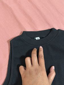 🧚‍♀️Black Crop Top