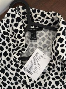 Forever 21 Animal Print Crop Loose T- Shirt