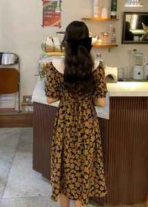 Vintage Style Collared Floral Dress