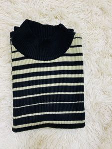 Striped Turtleneck Sleeveless Top