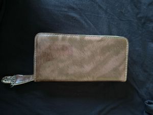 Elegant Gold Designer Wallet with Accent