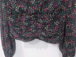 Floral Print Ruched V-Neck Top