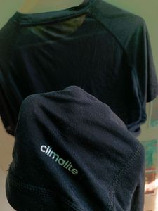 Adidas Men's Black T-Shirt (T520)