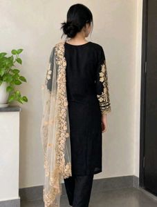 Elegant Embroidered Kurta Set