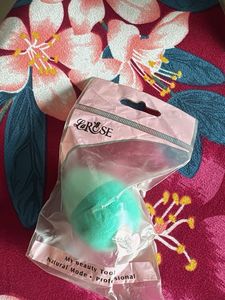 LaRose Makeup Sponge - Green