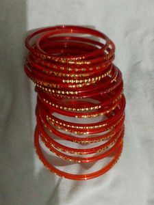 Beautiful Red &amp; Gold Bangle