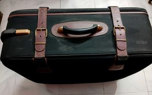 Vintage style Large Black Retro Suitcase Trolley