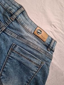 Stylish Blue Denim Mini Skirt
