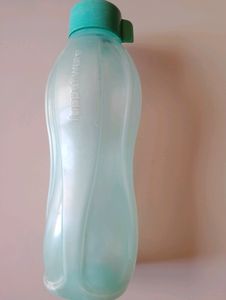 Tupperware 1 Liter Bottle