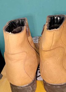 “Men Brown Ankle Boots – Used, Good Condition”