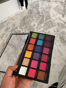 Revolution Eyeshadow Palette