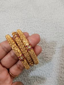 2.4 Size Bangles