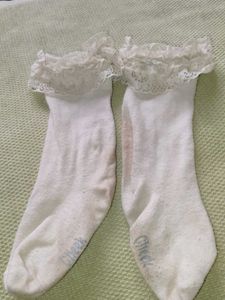 Girls Ruffle Trim Socks