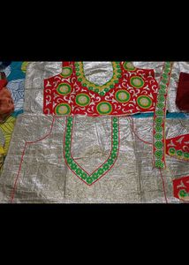 GREEN SAREE WITH EMBROIDERY BLOUSE PEICE SET
