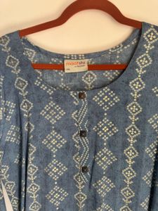 Printed Kurta Set by Prasanthi