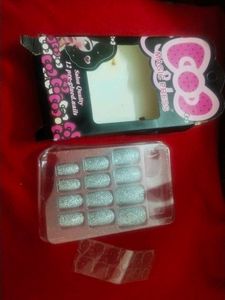 Hello Kitty Magic Press On Nails