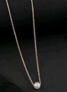 New & Never used Pearl Pendant Necklace