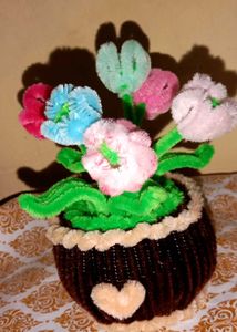 Pipe Cleaner Flower Pot with 1 free key chain 😉