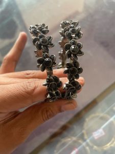 Elegant Flower Design Bangles