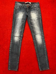 Stylish Women's Blue Denim Jeans