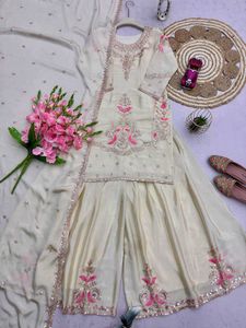 Elegant Cream Kurta Set with Pink Embroidery