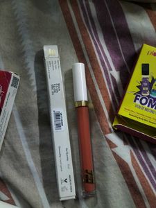 MyGlamm LIT Liquid Matte Lipstick pie hunt