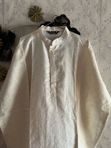Navratri features mens kurta