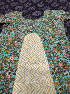 Beautiful Floral Print Kurta