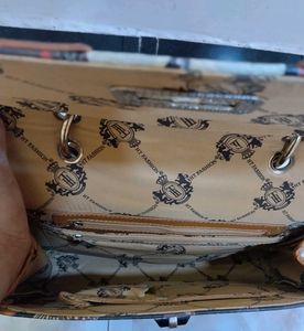 Elegant Vintage Butterfly 🦋 Print Handbag 👜