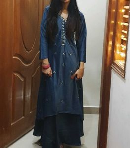 Blue Embroidered Ethnic Gown - Maxi long