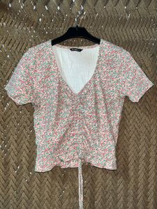 Zudio Floral Ruched Crop Top