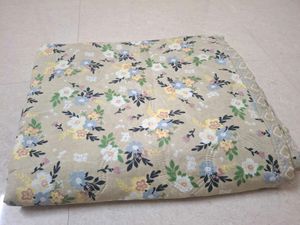 Floral Quilt/comforter full-size double Bed