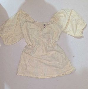 Cream Lace Puff Sleeve Top