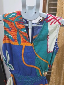 Vibrant Print Sleeveless Midi Dress