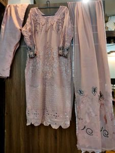 Pakistani suit