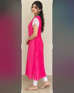 Vibrant Pink Kurta with Elegant Neckline