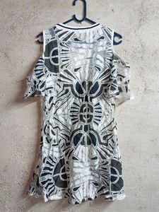 Stylish Cold Shoulder Top Sheer Multicolour