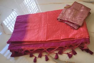 Peach Saree With Blouse
