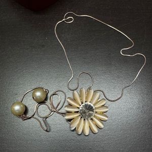 Flower convertible choker/ necklace