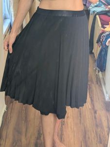 Pleated Black Midi Skirt