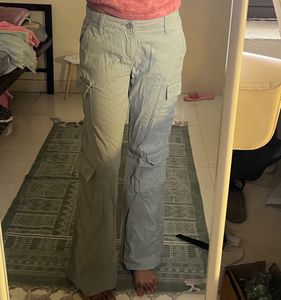 Low-rise Women's Cargo Pants