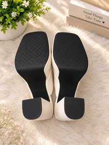 Chic White Platform Block Heel Mules