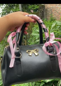 Chic Black Bow Handbag