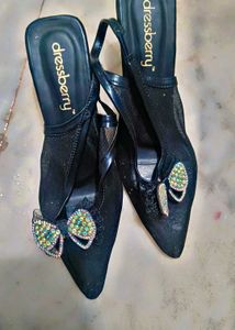 Dressberry Black Embellished heels 👠