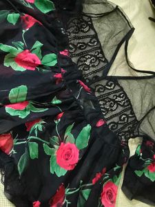 Beautiful Rose Print croptop ❤️