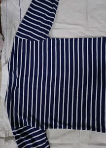 Oldmoney/ streetstyle navy blue stripes tshirt