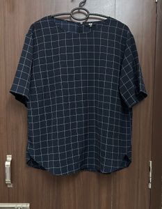 IMPORTED Chic Grid Print Top