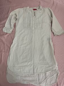 Elegant Pearl White Kurti