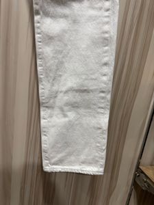 Levi’s 501 Off White Straight Fit Unisex Jeans